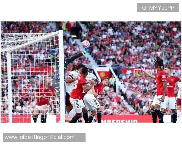 英超激战尤文图斯逆转AC米兰绝杀引发争议判罚全场沸腾