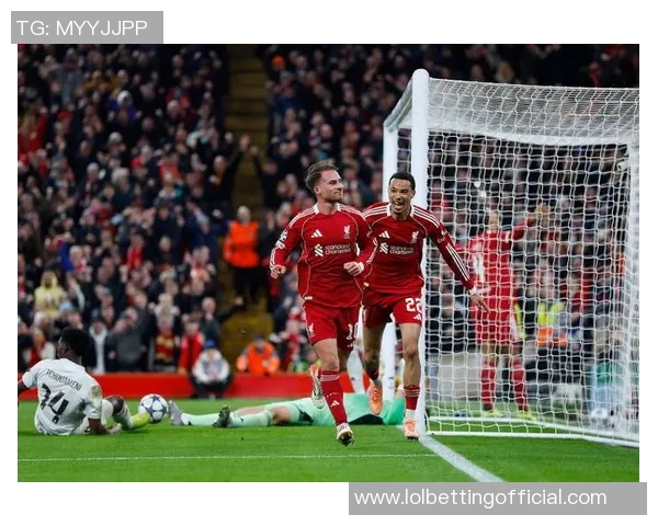 欧冠激战：利物浦逆转那不勒斯红牌事件引发全场热议与激情