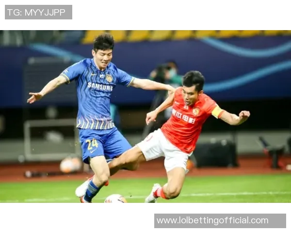 中超精彩对决尤文图斯逆转莱比锡上演进球大战引发全场狂欢